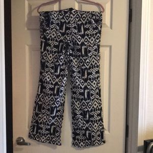 Printed lounging pants